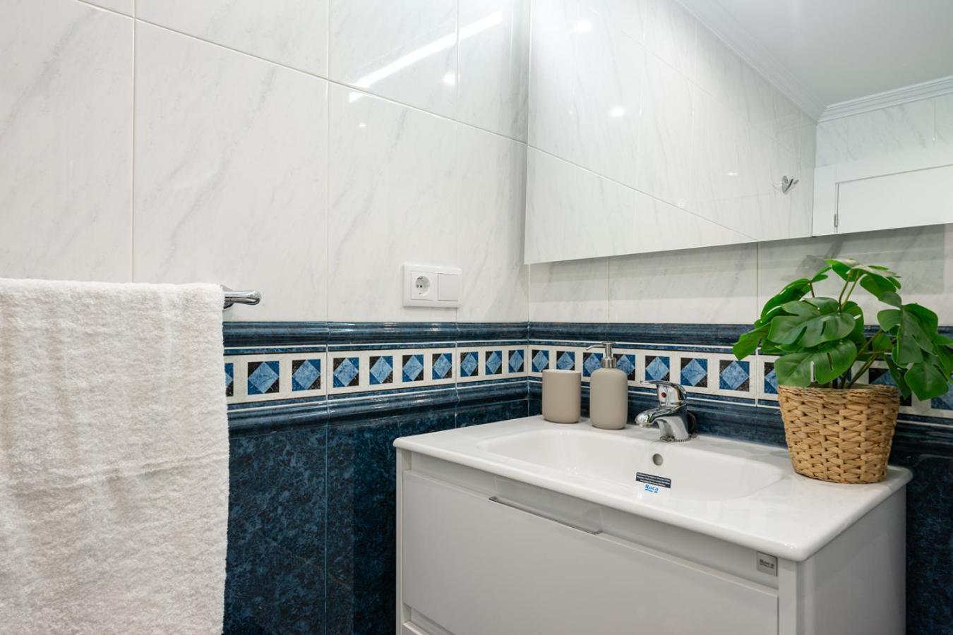 Apartamento Tres Mares Хихон Экстерьер фото